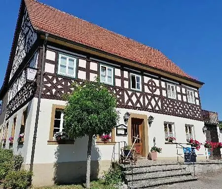 Landgasthof Fischer * ليشتنفلز
