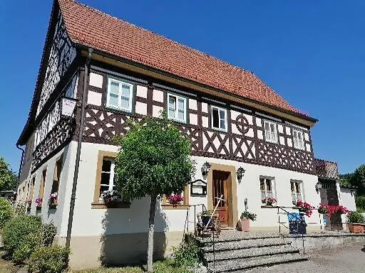 Landgasthof Fischer * ليشتنفلز